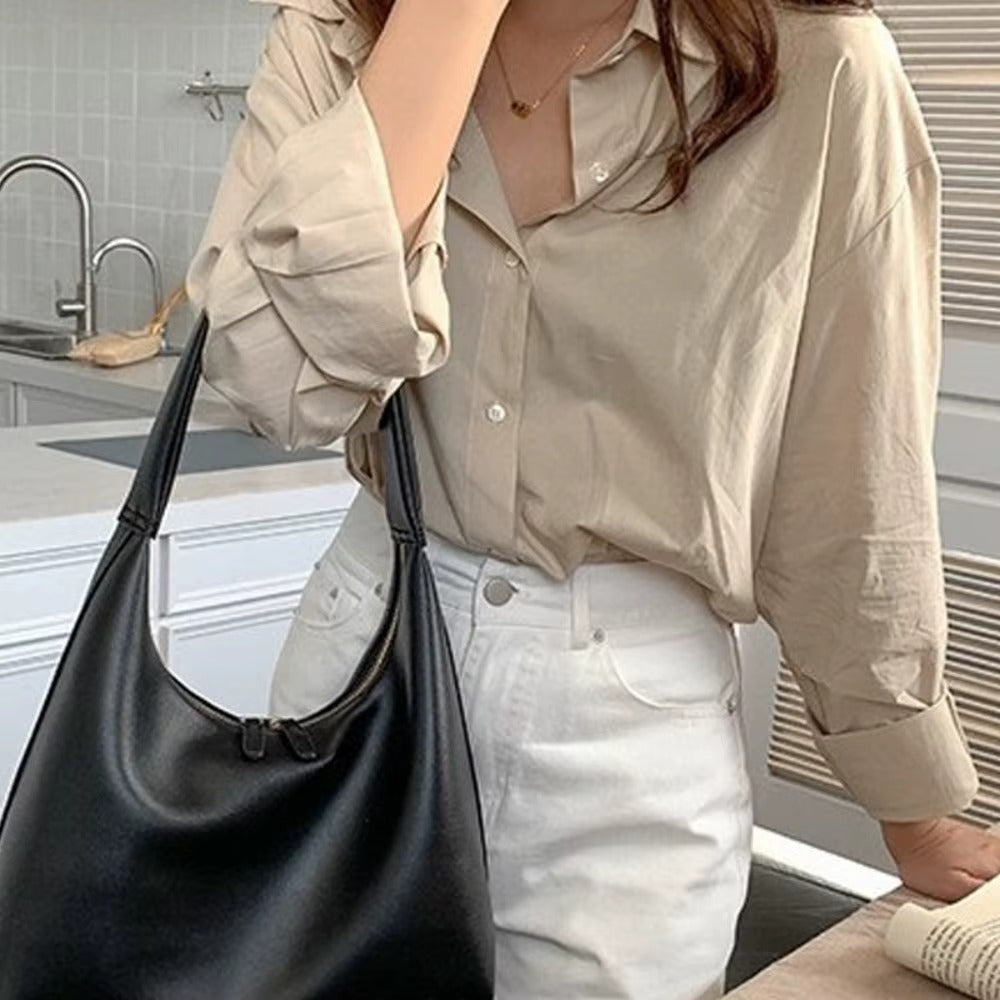 Relaxed Leather Shoulder Bag with Zip Closure