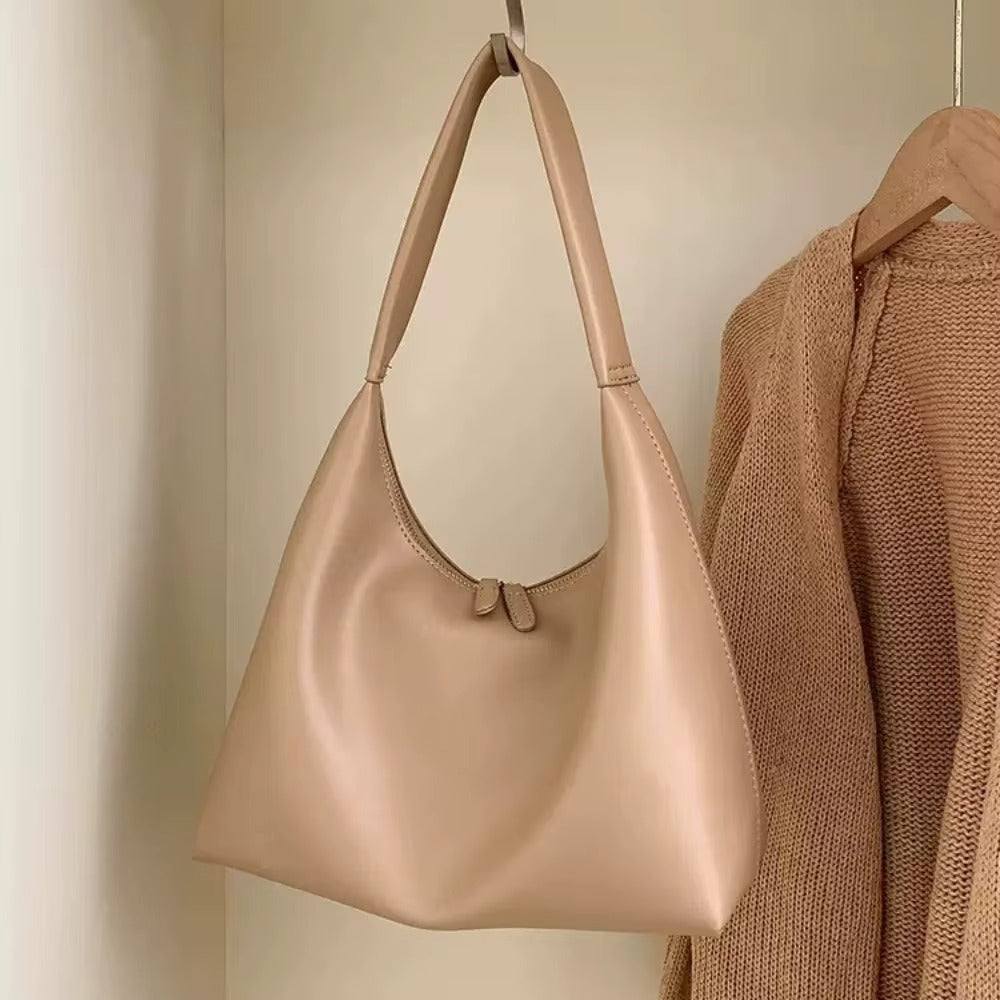 Relaxed Leather Shoulder Bag with Zip Closure