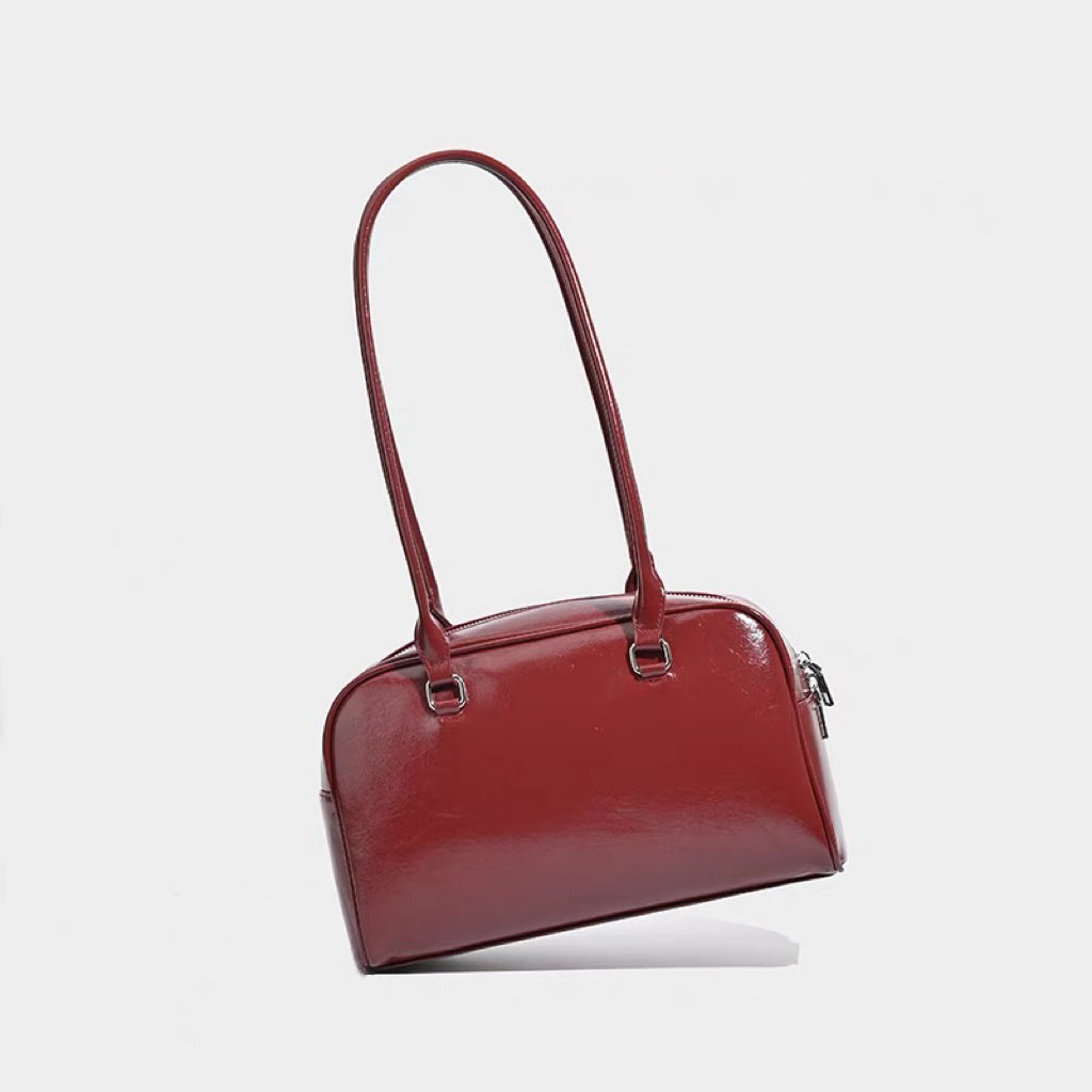Retro Leather Shoulder Bag with Double Front Pockets
