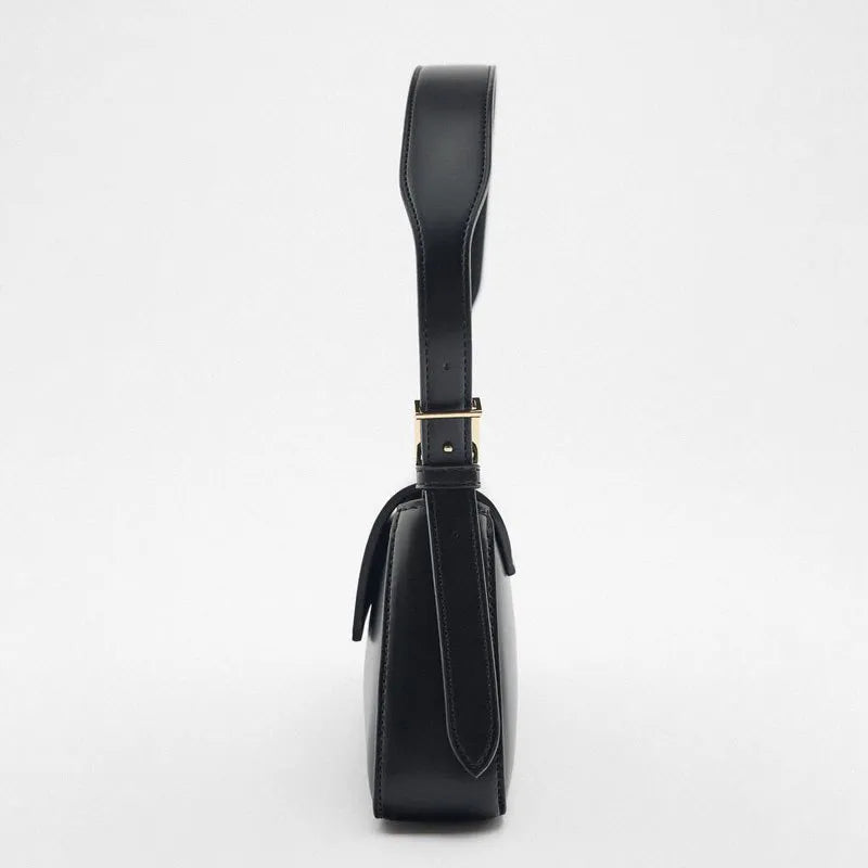 Sleek Leather Shoulder Bag with Flap Closure