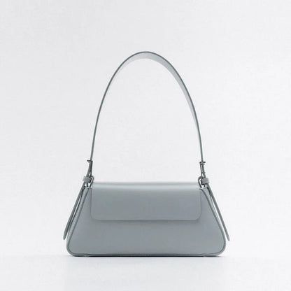 Sleek Leather Shoulder Bag with Flap Closure