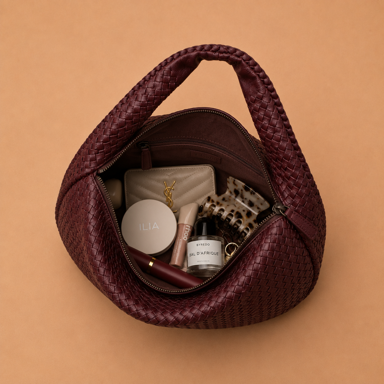 Woven Leather Shoulder Bag in Slouchy Style