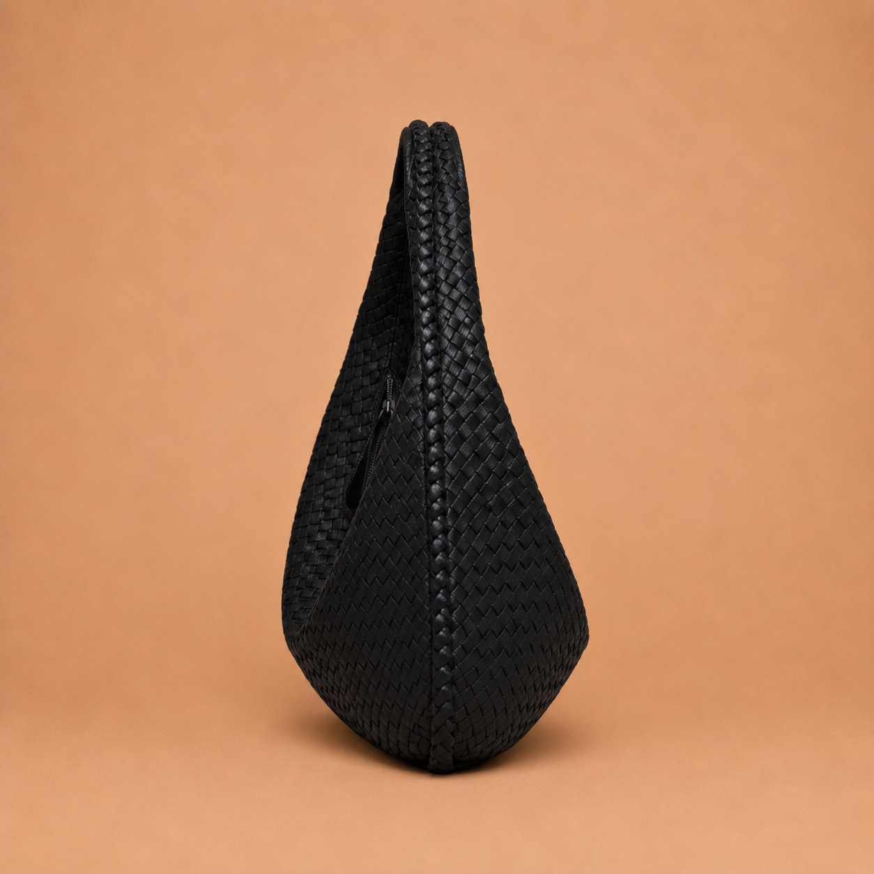 Woven Leather Shoulder Bag in Slouchy Style
